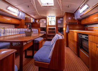 Rent a sailboat in Kavala - Marina Perigialiou - Bavaria 44