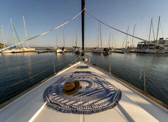 Rent a sailboat in Kavala - Marina Perigialiou - Bavaria 44
