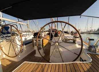 Rent a sailboat in Kavala - Marina Perigialiou - Bavaria 44