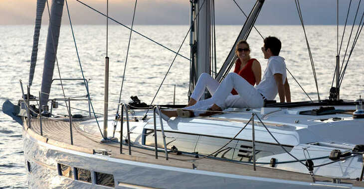 Rent a sailboat in Marina Lanzarote - Sun Odyssey 519