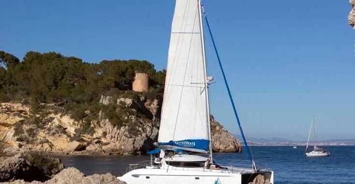 Rent a catamaran in Naviera Balear - Fountaine pajot lavezzi 40