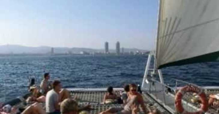 Alquilar catamarán en Port Olimpic de Barcelona - Catamarán 100 plazas