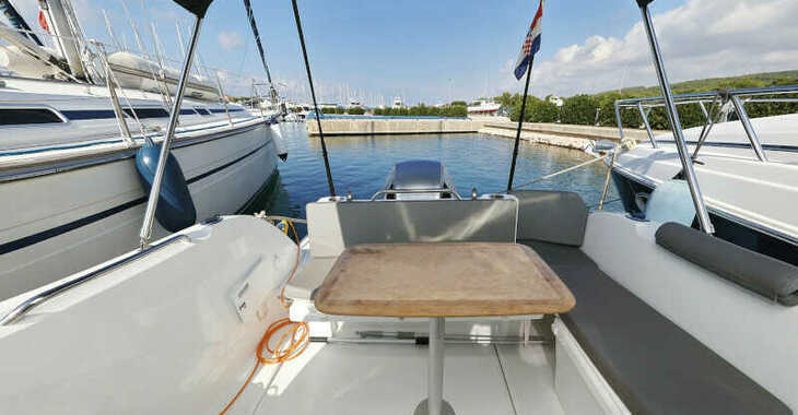 Rent a motorboat in Marina Sukosan (D-Marin Dalmacija) - Antares 8 
