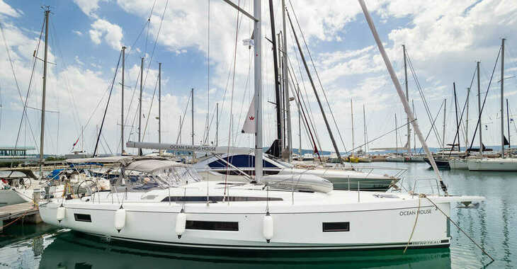 Rent a sailboat in Marina Kastela - Oceanis 51.1 