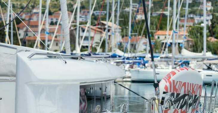 Rent a catamaran in Marina Kastela - Lagoon 450