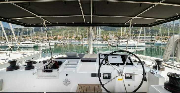 Alquilar catamarán en Marina Kastela - Lagoon 450