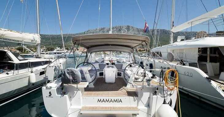 Chartern Sie segelboot in Marina Kastela - Oceanis 51.1