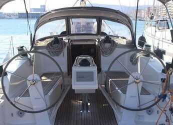 Chartern Sie segelboot in Volos - Bavaria Cruiser 41 - 3 cab.
