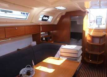 Chartern Sie segelboot in Volos - Bavaria Cruiser 41 - 3 cab.