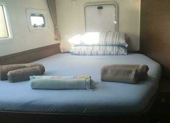 Rent a catamaran in Porto Capo d'Orlando Marina - Lagoon 42 (A/C + WaterMaker)