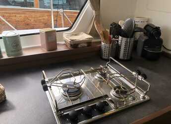 Rent a catamaran in Porto Capo d'Orlando Marina - Lagoon 42 (A/C + WaterMaker)