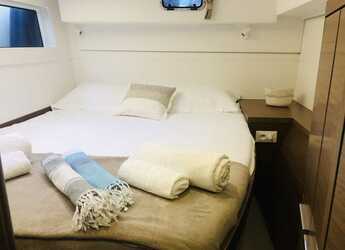 Rent a catamaran in Porto Capo d'Orlando Marina - Lagoon 40