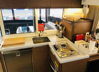 Rent a catamaran in Porto Capo d'Orlando Marina - Lagoon 40