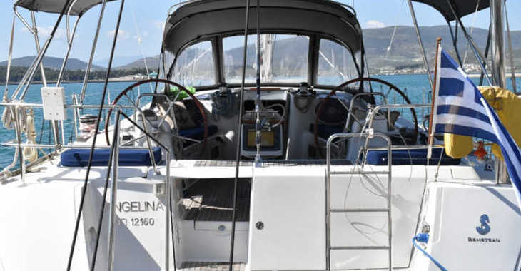 Alquilar velero en Volos - Oceanis 54