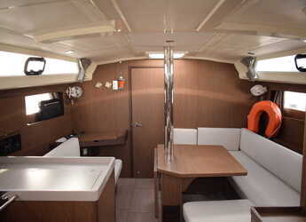 Alquilar velero en Volos - Oceanis 41.1