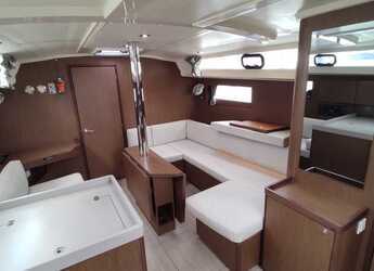 Alquilar velero en Volos - Oceanis 41.1