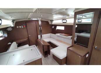 Alquilar velero en Volos - Oceanis 41.1