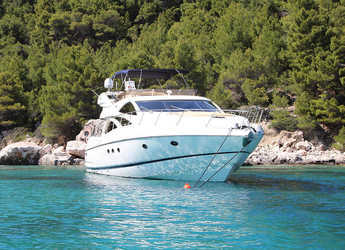 Rent a motorboat in Marina Baotić - Sunseeker 64