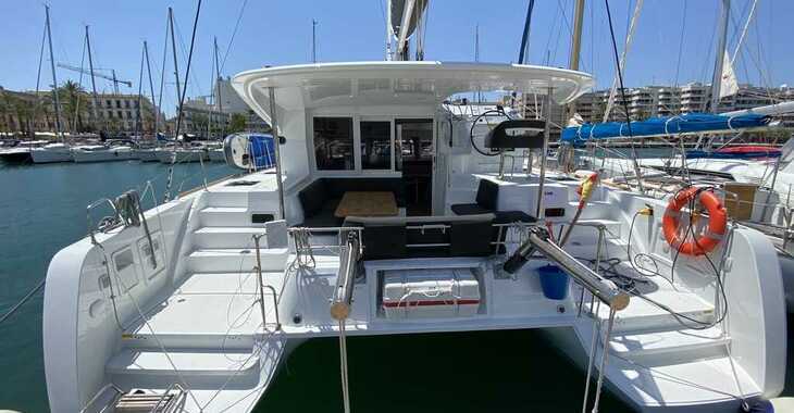 Rent a catamaran in Ibiza Magna - Lagoon 40