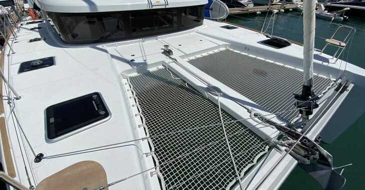 Rent a catamaran in Ibiza Magna - Lagoon 40