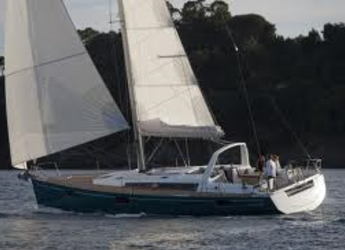 Chartern Sie segelboot in Marina di Cannigione - Oceanis 48