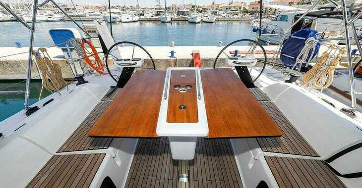 Rent a sailboat in Kornati Marina - Dufour 390 Grand Large
