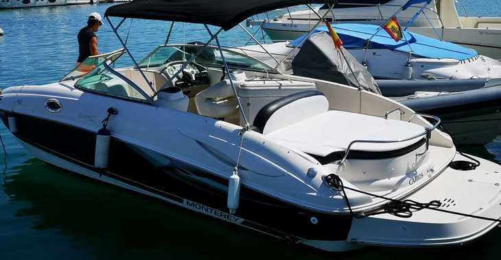 Rent a motorboat in Marina Botafoch - Monterey 263 Explorer