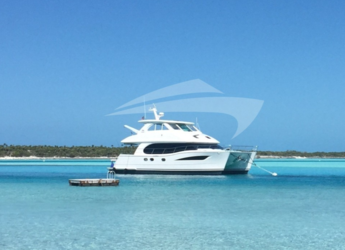 Rent a power catamaran  in Palm Cay Marina - Horizon 52