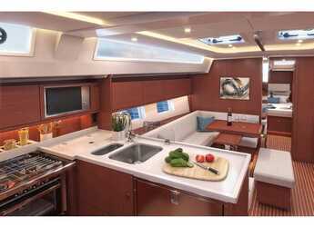 Chartern Sie segelboot in Paros Marina - Bavaria C45 (5 cbs)