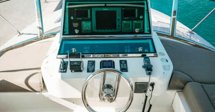 Louer yacht à Marina Baotić - Elegance 60 Fly