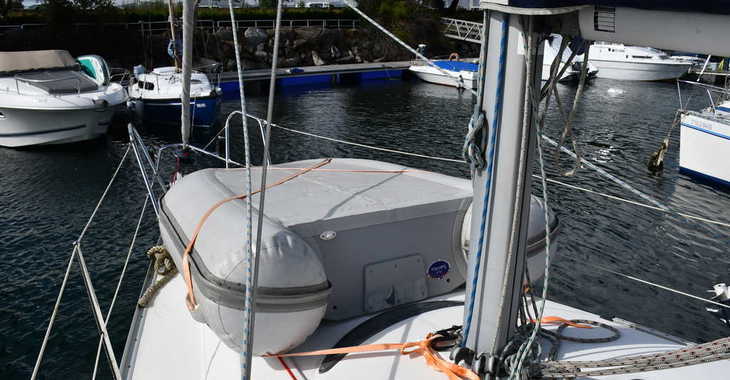 Rent a sailboat in Vigo  - Sun Odyssey 29.2