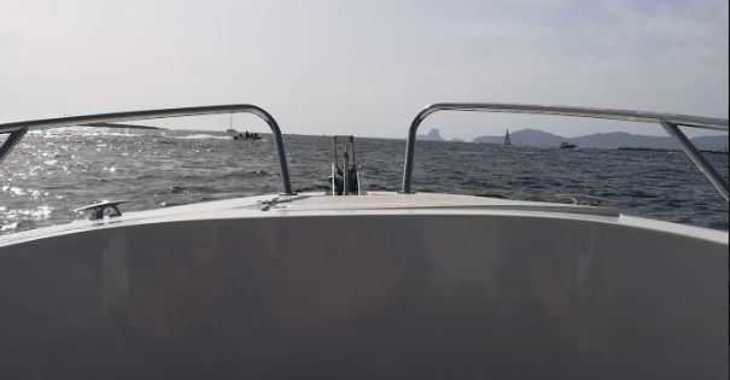 Rent a motorboat in Port of Santa Eulària  - Pacific Craft 670 Open