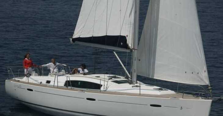 Chartern Sie segelboot in Vilanova i la Geltru - Beneteau Oceanis 43