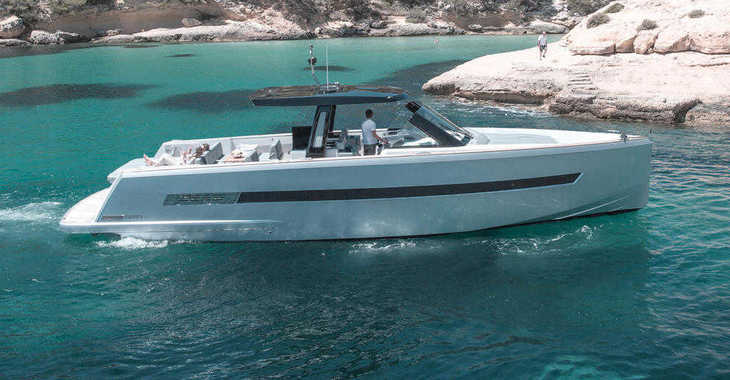 Chartern Sie yacht in Marina Ibiza - Fjord 48