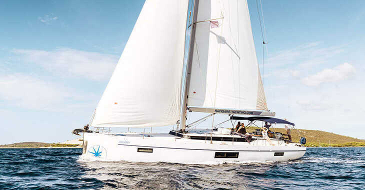 Rent a sailboat in Marina Baotić - Bavaria C57 Holiday