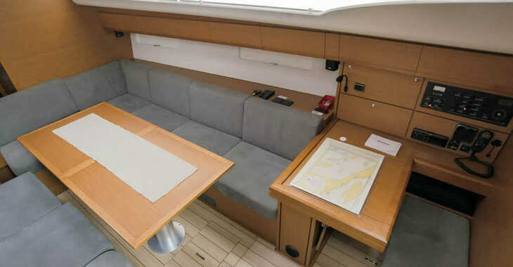 Chartern Sie segelboot in ACI Marina Dubrovnik - Jeanneau 54 - 4 + 1 cab.