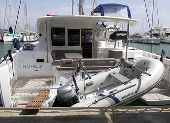 Rent a catamaran in Naviera Balear - Lagoon 40 - 4 + 2 cab 
