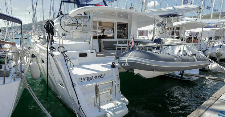 Rent a catamaran in Marina Baotić - Lagoon 400 S2 - 3 + 2 cab.