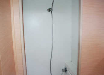 Alquilar catamarán en ACI Marina Dubrovnik - Lagoon 42 - 4 + 2 cab.