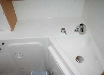 Alquilar catamarán en ACI Marina Dubrovnik - Lagoon 42 - 4 + 2 cab.