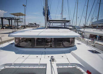 Chartern Sie katamaran in Agios Kosmas Marina - Lagoon 42 - 4 + 2 cab.