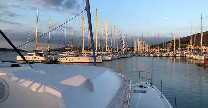 Rent a catamaran in Marina Baotić - Lagoon 50 - 6 + 1 cab.