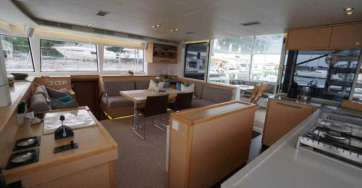 Rent a catamaran in Marina Baotić - Lagoon 560 S2 - 5 + 1 cab.