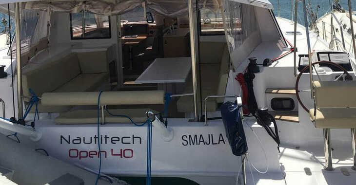 Chartern Sie katamaran in Agios Kosmas Marina - Nautitech 40 Open - 4 + 2 cab.