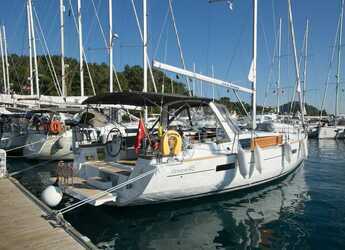 Chartern Sie segelboot in D-Marin Gocek - Oceanis 45 - 3 cab.