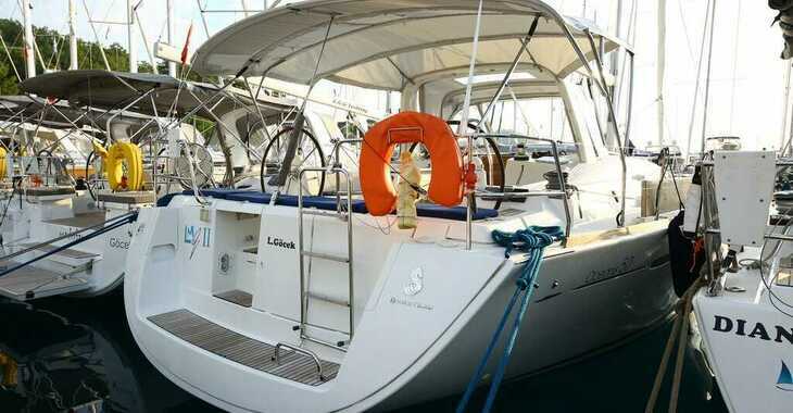 Chartern Sie segelboot in D-Marin Gocek - Oceanis 50 Family - 4 + 1 cab.