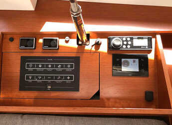 Louer voilier à Agios Kosmas Marina - Oceanis 51.1 - 5 + 1 cab.