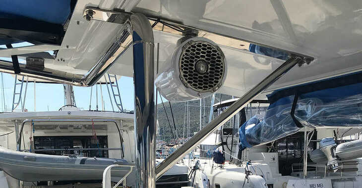 Rent a sailboat in Marina Baotić - Sun Loft 47 - 6 + 1 cab.