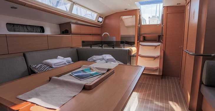 Rent a sailboat in Marina Baotić - Sun Odyssey - DOUBLE CABIN