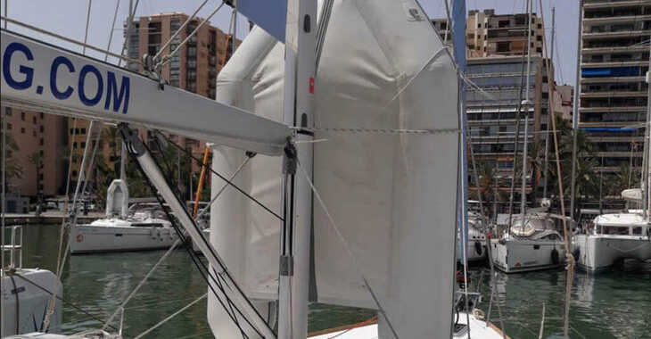 Rent a sailboat in Naviera Balear - Sun Odyssey 479 - 4 cab.